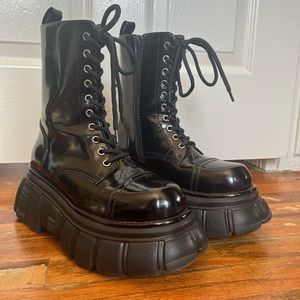Jeffrey Campbell Stomp Boots Black Size 8.5